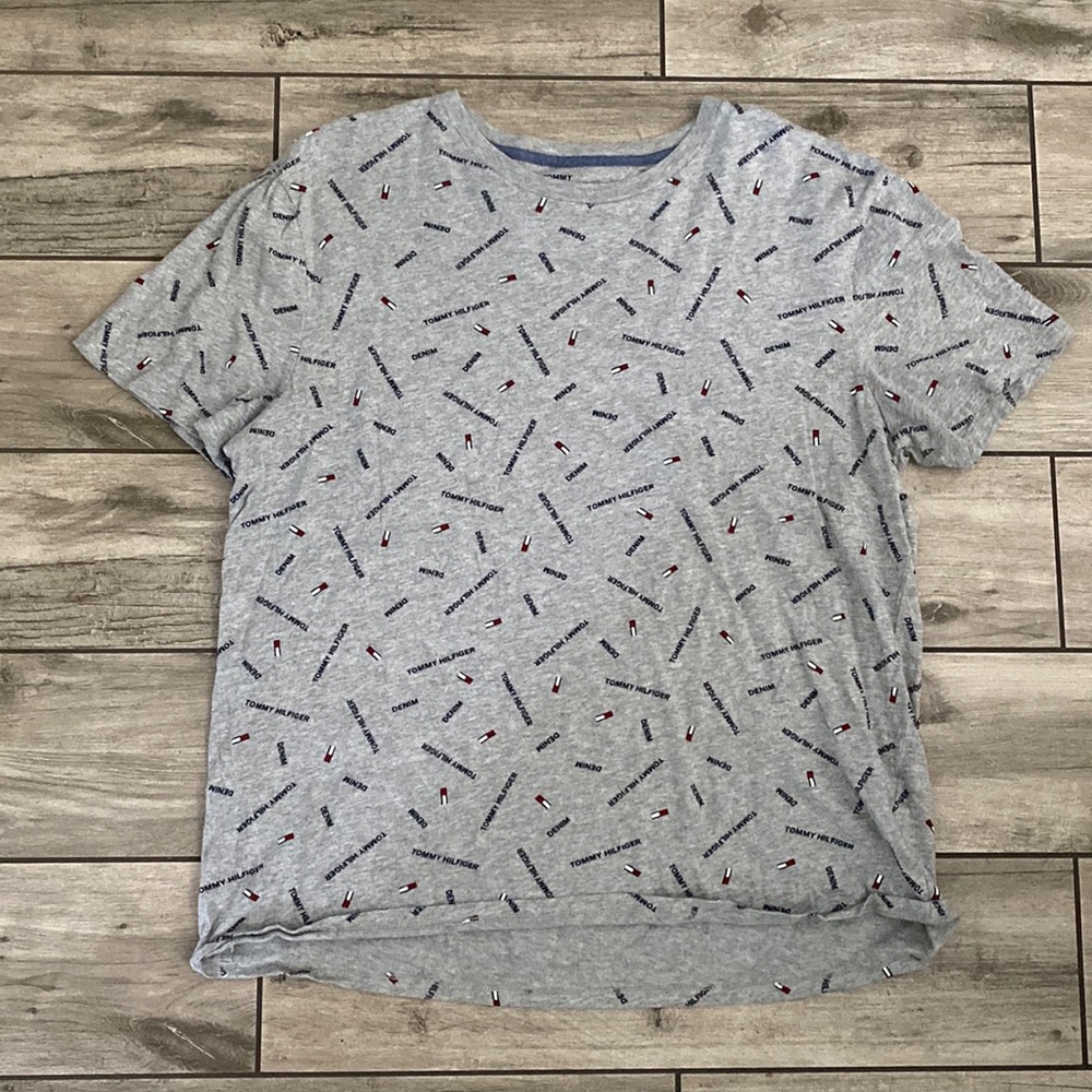 Tommy Hilfiger T- shirt